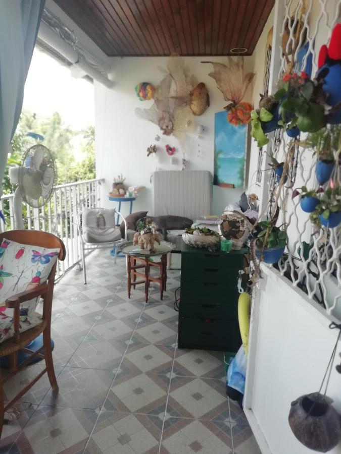 Chambre D'Hote La Calebasse Sainte-Anne Exteriör bild